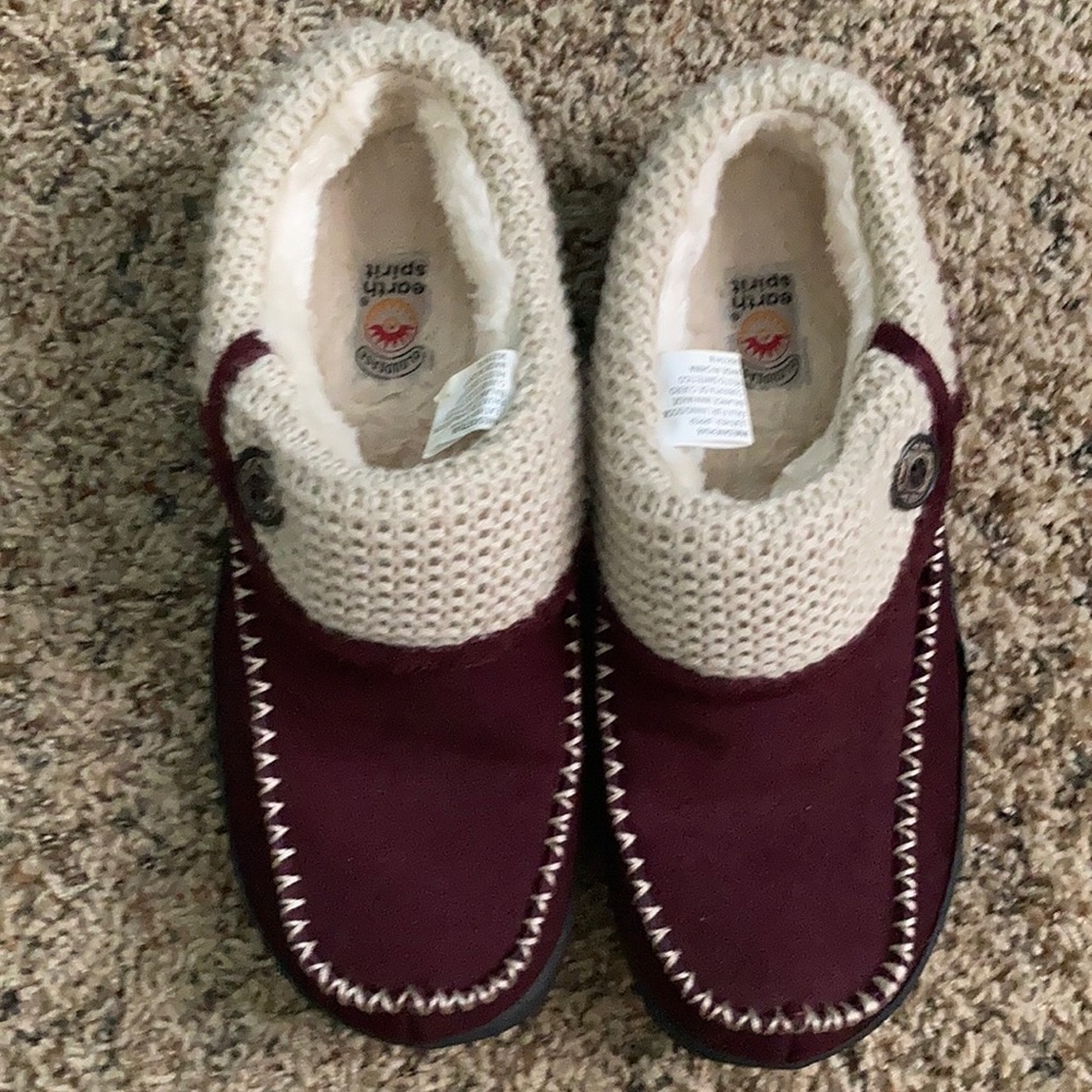Earth Spirit Maroon Casual Slippers- Women’s